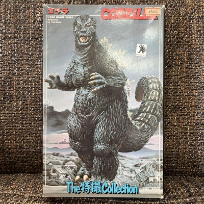 Bandai Godzilla Plastic Model with Mothra Larva, Vintage, Boxed Damage-image