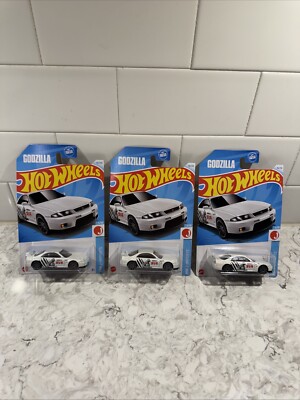 Hot Wheels Godzilla Nissan Skyline Lot Of 3-image