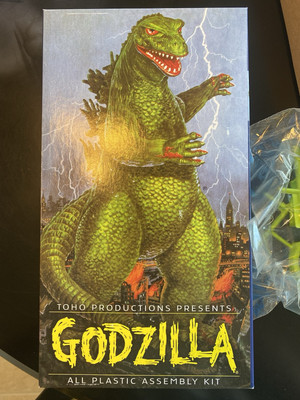 2000 AURORA/POLAR LIGHTS GODZILLA PLASTIC MODEL KIT #7502, Open Box, Mint In Box-image