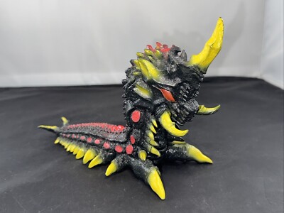 1995 BANDAI MEMORIAL BOX 8” BATTRA Vinyl Figure Godzilla Movie Monster-image