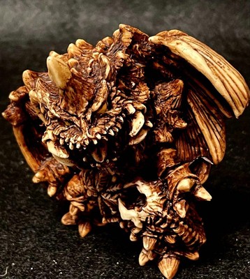 Toho Monster Netsuki Destroyer Godzilla 1995 Des Wooden Tag With Box-image