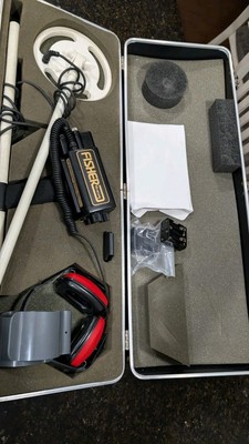Fisher 1280-X Aquanaut Underwater Metal Detector With Hard Shell Case-image