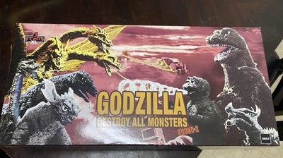 Godzilla Destroy All Monster Round 1 & 2 Set -image
