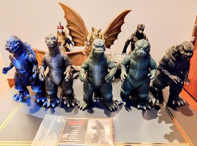 Godzilla 50Th Anniversary Memorial Box 10 Soft Vinyl Cards Only-image