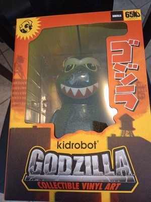 Kidrobot 8