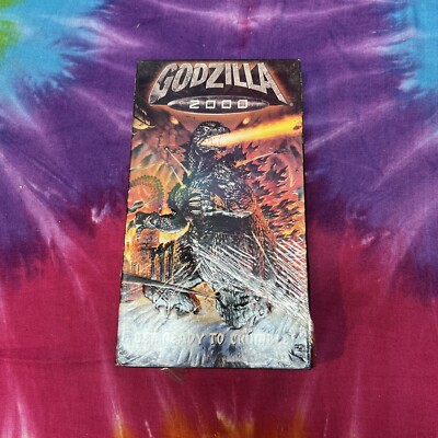 GODZILLA 2000 VHS TAPE IN ORIGINAL BOX EMBOSSED COVER 2000 TRI-STAR TAKEHIRO-image
