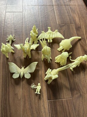 Godzilla Final Wars Soft Vinyl Phosphorescent Set No Box Used-image
