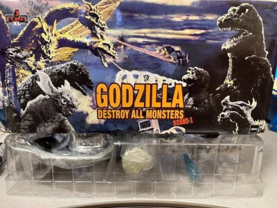 *BOX DAMAGED* Mezco Godzilla: Destroy All Monsters (1968) - Round 1 Boxed Set-image