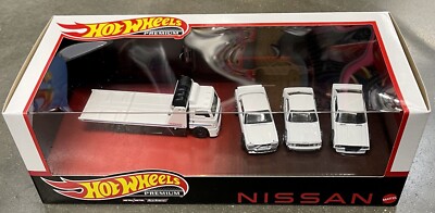2023 Hot wheels Premium Nissan Diorama box set + 4 Godzilla Skylines All White-image