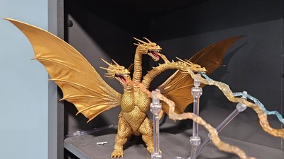 Bandai S.H.MonsterArts KING GHIDORAH Special Color Ver. 2015 Open Box-image