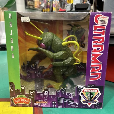 ULTRAMAN Alien Series Intruder MAJABA Action Figure Dreamworks 1991 NIB-image