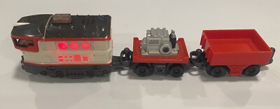 SMARTEST TEAM - FISHER-PRICE GEOTRAX LIGHTS & SOUND PUSH TRAIN & Cars WORKS-image