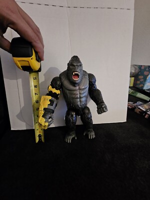 Godzilla x Kong 11” Kong w/B.E.A.S.T. Glove by Playmates Toys-image