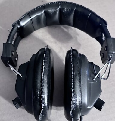 CUSTOM METAL DETECTOR HEADPHONES USE WITH GARRETT & FISHER DETECTORS 4 Pack-image