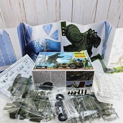 Mpc Godzilla Willys MB Jeep 1:25 Round 2 Model Kit Open Box Complete 65th Anniv-image