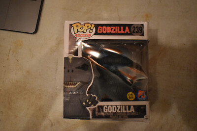 Funko Pop Godzilla Glows in Dark #239 6